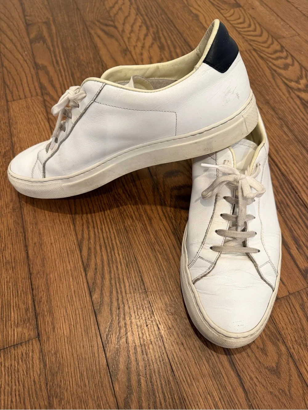 Common Projects White Leather Low-Top Sneakers with Black Heel Tab